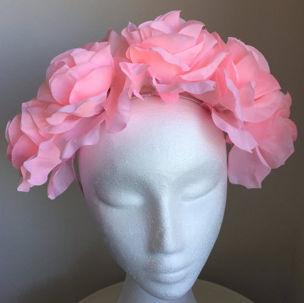 SALE item* Isabella Light Pink Floral Fascinator, Pale Pink Flower Crown, Oaks Fascinator 2023, Flower Headpiece, Kentucky Derby Headband