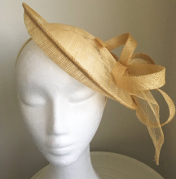 Milly Champagne /Neutral Fascinator, Kentucky Derby Hat, Fancy Hat, Neutral Color Hat, Ladies Wedding Hat, Champagne Fascinator, Royal Hat