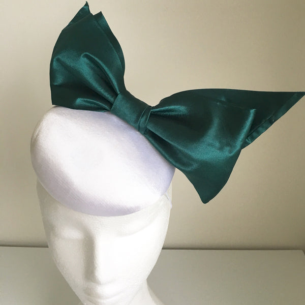 SALE item* Lena Two-Tone Turquoise Green & White Fascinator, Kentucky Derby Hat, Ladies Cocktail Hat, Derby Hats for Women, Green Royal Hat