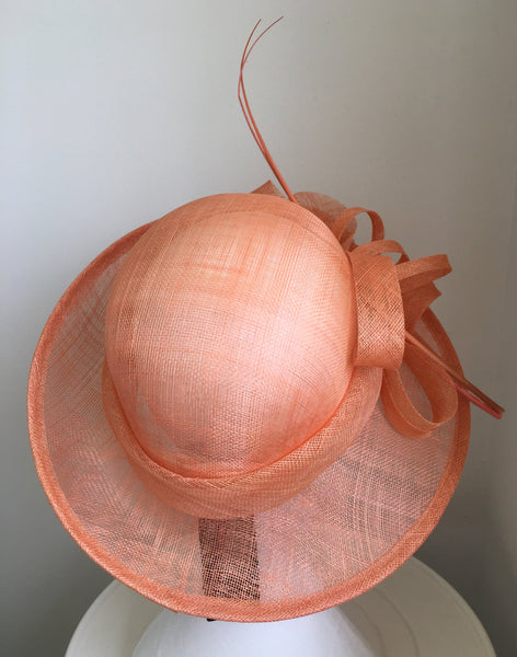 Esta Salmon / Peach Derby Hat, Kentucky Derby Hat, Spring Racing Fashion 2023, Derby Hats for Women, Royal Tea Party Hat, Formal Hat Salmon