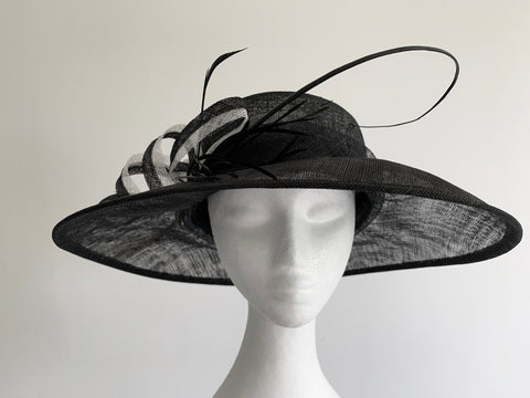 Elle Wide-Brimmed Black and White Derby Hat, Kentucky Derby Hat 2023, Spring Racing Fashion, British Wedding Hat, Royal Hat Black and White